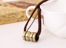 Load image into Gallery viewer, genuine leather male necklace 2019 high quality handmade cowhide men pendent retro charming jewelry resizable